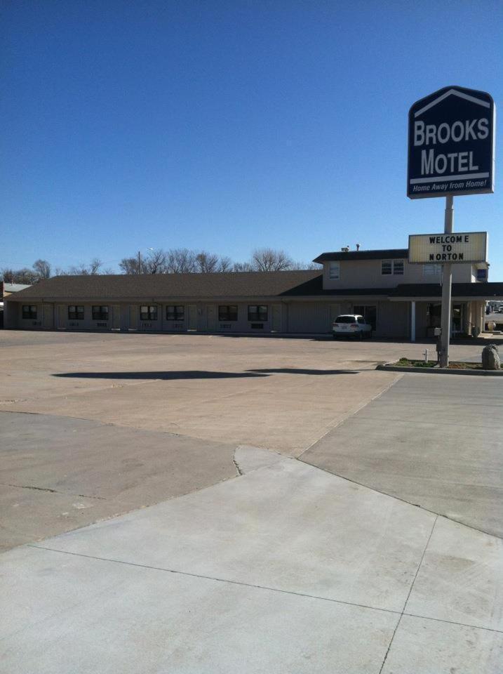 Brooks Motel Norton Esterno foto