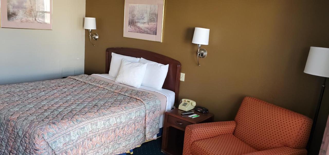 Brooks Motel Norton Esterno foto